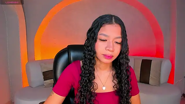 SophieHouston  online show from October 30, 4:37 am