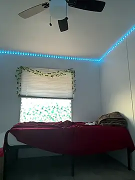 moan4mona online show from March 21, 12:15 am