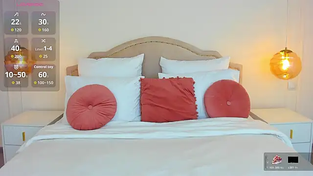 MilaMour online show from October 27, 8:25 pm