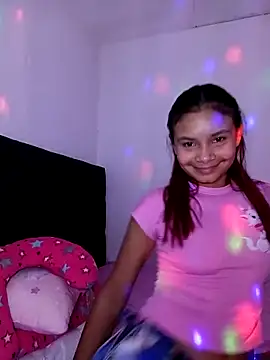 liz7skinny online show from March 20, 10:36 pm