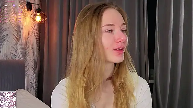 ElvinaRose online show from February 13, 2:24 am