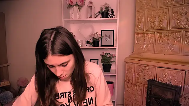 RosaRay  online show from April 18, 6:27 am