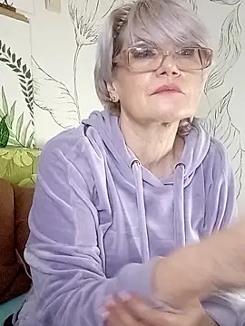 Catty Lady online show from February 9, 10:01 pm