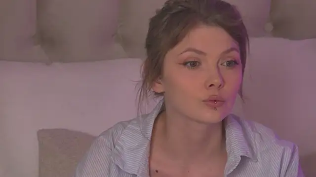miamunn online show from May 2, 10:02 pm