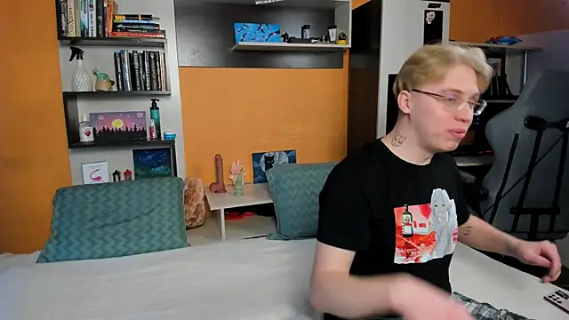 SammySccott online show from April 9, 8:09 am