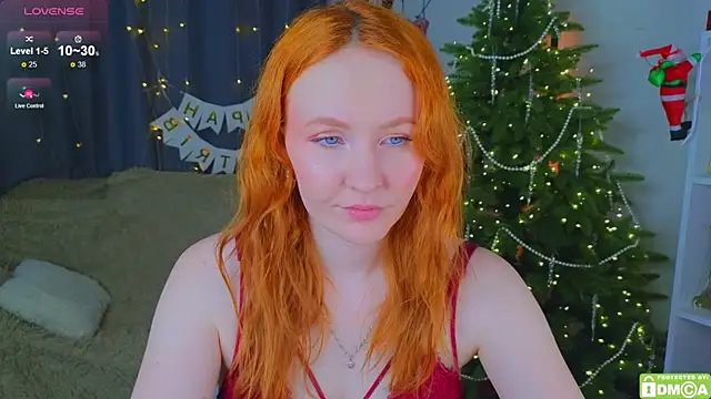 JoyceJones online show from January 11, 8:14 pm