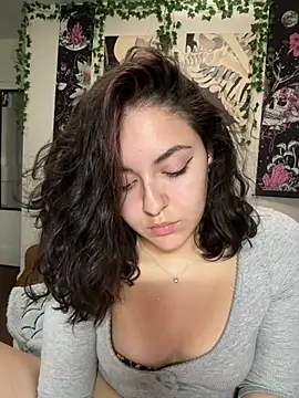 babykalirose online show from June 2, 12:22 am