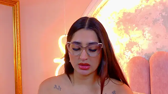 JasmineRhodes online show from June 3, 2:33 pm