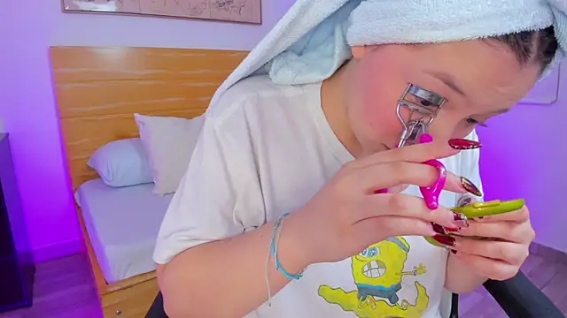 kitty sweeety  online show from December 22, 12:41 pm