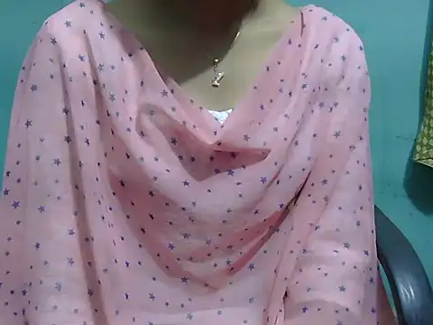 Snapshot of lovely_soniya chatting on October 6, 5:24 am lovely soniya online show from October 6, 5:24 am