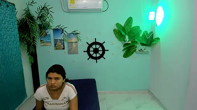 eladyrous98 online show from November 30, 7:01 am