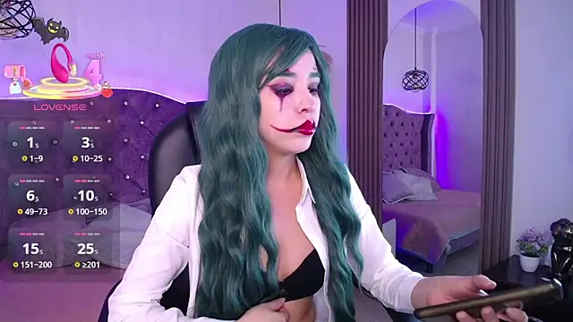 Amara Davis online show from November 6, 5:24 am