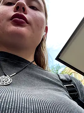 StephanieMur online show from September 21, 6:01 am