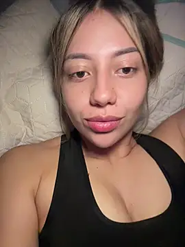 MissCat  online show from December 5, 2:11 am