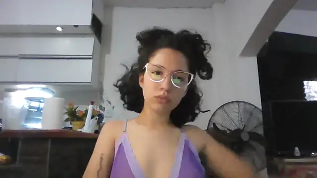 loliporomero online show from November 14, 1:05 am