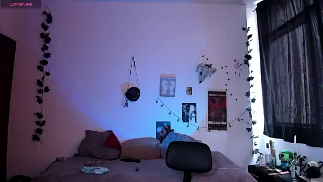 kattusauruss online show from November 10, 4:24 pm