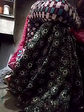 aunty sumy online show from November 8, 1:32 am