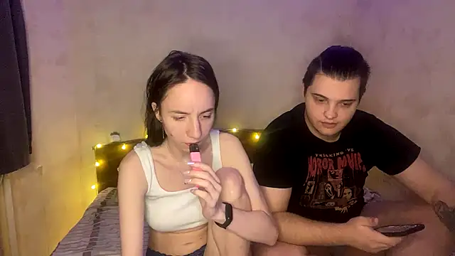 Snapshot of lailarays chatting on September 15, 4:25 pm lailarays online show from September 15, 4:25 pm