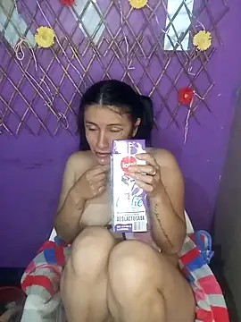 karinnahotdirty online show from September 19, 1:48 am