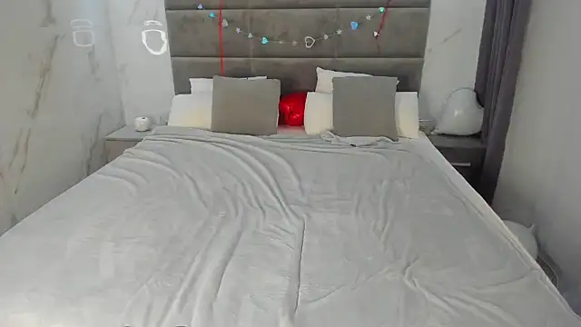 Chloee White online show from March 11, 9:57 am