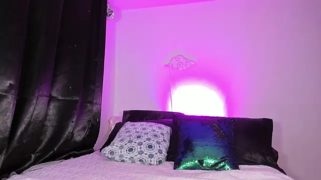 Londonttipton online show from November 6, 12:49 am