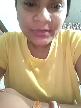 couple 71 online show from April 25, 6:05 pm