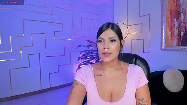 SarahYates online show from June 4, 4:17 am