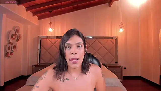 SarahYates online show from September 9, 4:12 am