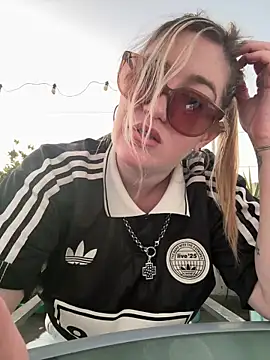 Granlady7 online show from April 18, 9:37 pm