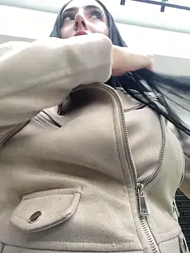 oh nina online show from October 27, 8:25 pm