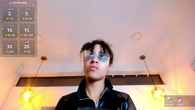 Hanna Cornee  online show from February 23, 12:26 pm