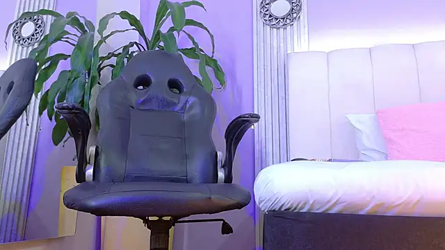 aliisonn cooper online show from March 12, 7:16 pm