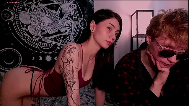 poisondevotion online show from February 3, 8:30 am