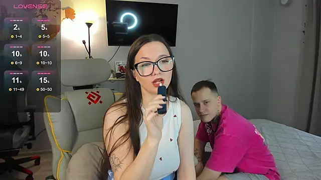 wwow meow online show from March 27, 9:10 am