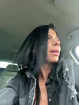 Snapshot of VanesaCharm chatting on September 26, 3:20 pm VanesaCharm online show from September 26, 3:20 pm