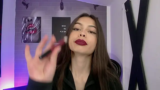 aleesha cameron02 online show from March 6, 7:31 pm