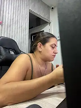 megvibes online show from February 15, 12:02 am