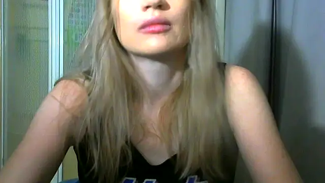 JessFoxxx online show from December 1, 3:21 am