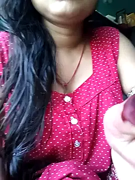 Snapshot of Desi_couple305 chatting on September 26, 1:25 am Desi couple305 online show from September 26, 1:25 am