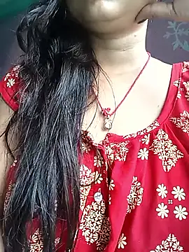 Snapshot of Desi_couple305 chatting on September 15, 8:11 am Desi couple305 online show from September 15, 8:11 am