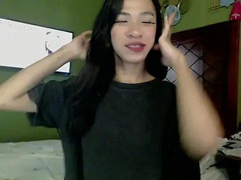 Snapshot of Annaloula chatting on October 14, 3:58 pm Annaloula online show from October 14, 3:58 pm