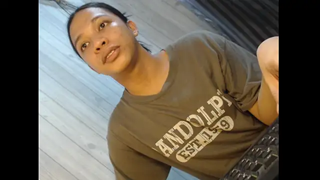 Lovely Daugs online show from January 9, 5:12 am