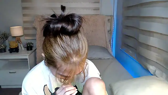 lovelychanel69xx online show from October 16, 11:29 pm