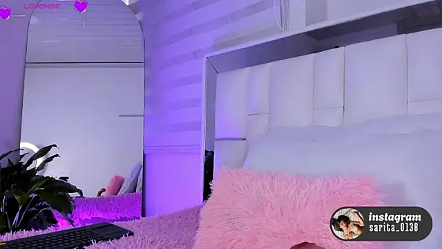 Snapshot of sara_goddess01 chatting on October 14, 6:32 pm sara goddess01 online show from October 14, 6:32 pm