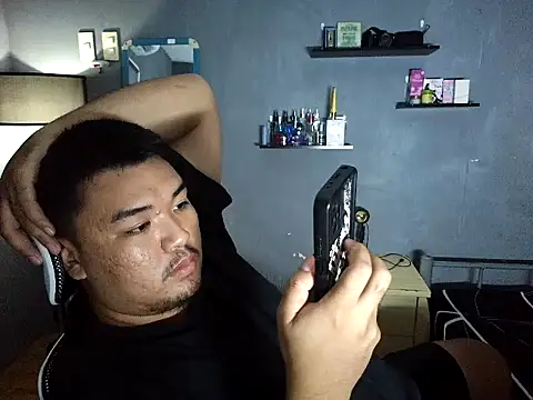 amanda vuitton online show from September 14, 6:28 pm