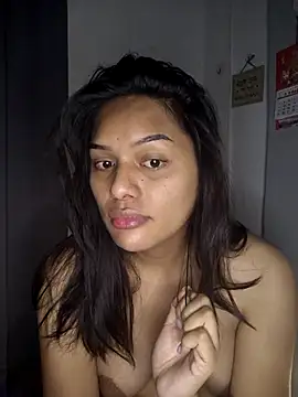 Wena Larson88 online show from March 2, 6:36 pm