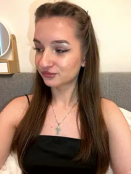 AdelinaEmber online show from January 12, 11:37 am