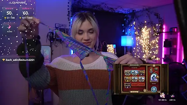 littlelune online show from November 17, 1:17 am