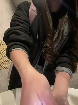 Isabella21  online show from February 20, 1:15 am