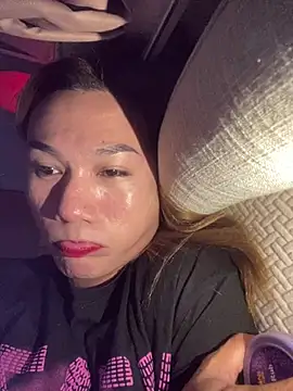 janna lamion online show from April 11, 9:35 am